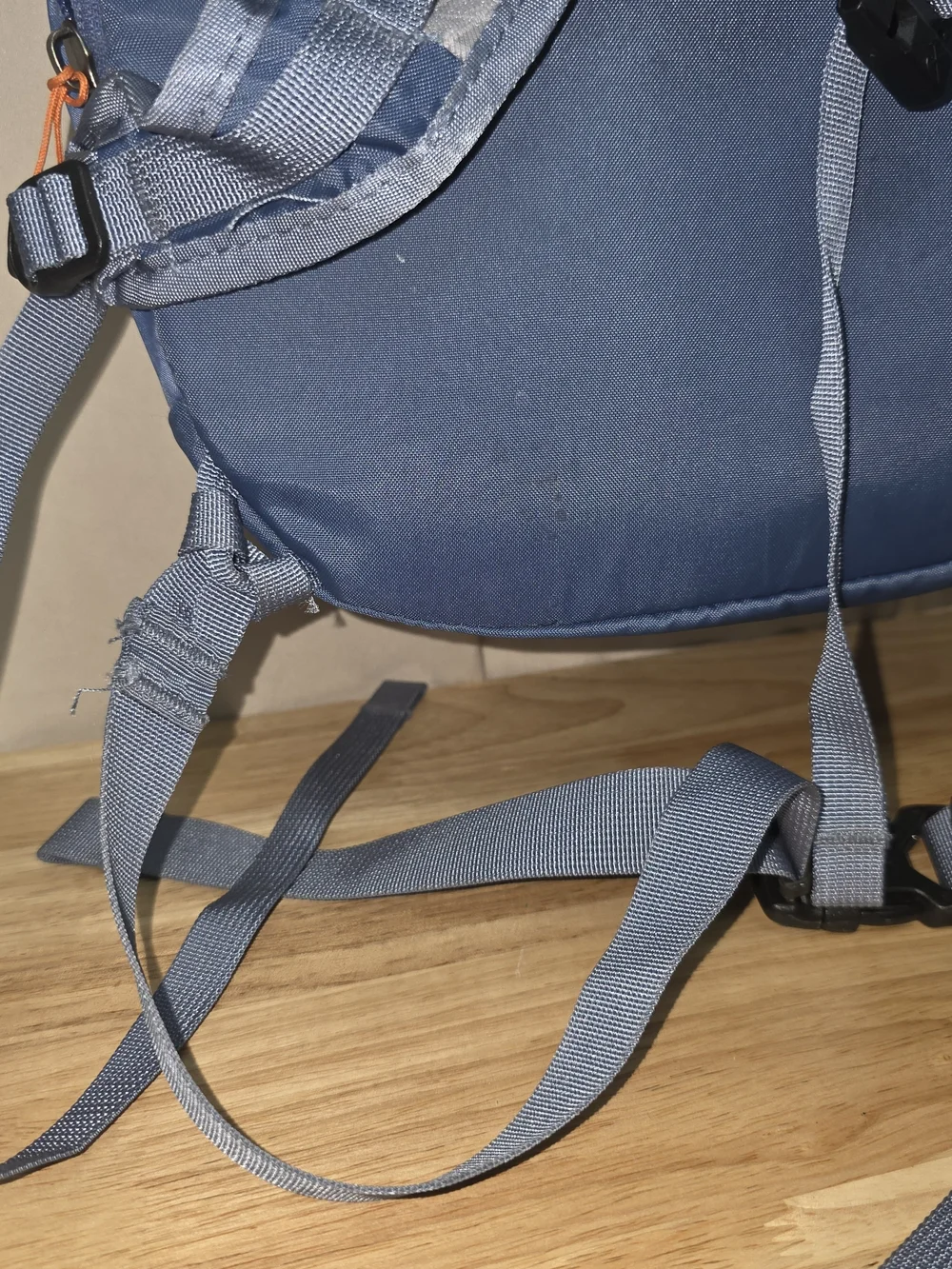 REI Flash 18 Pack in Blue with Orange Accents